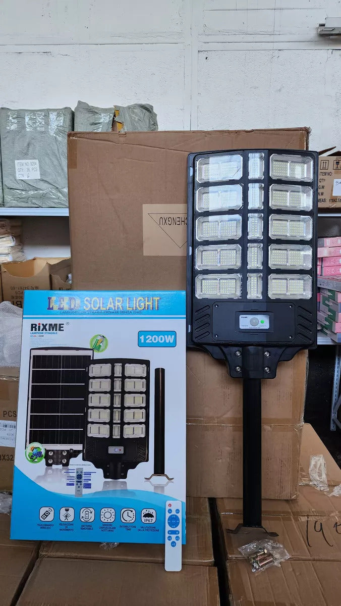 Foco Solar Led 1200w 15 celdas Grande